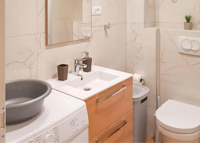 아파트 Beautiful In Dingac With Wifi *